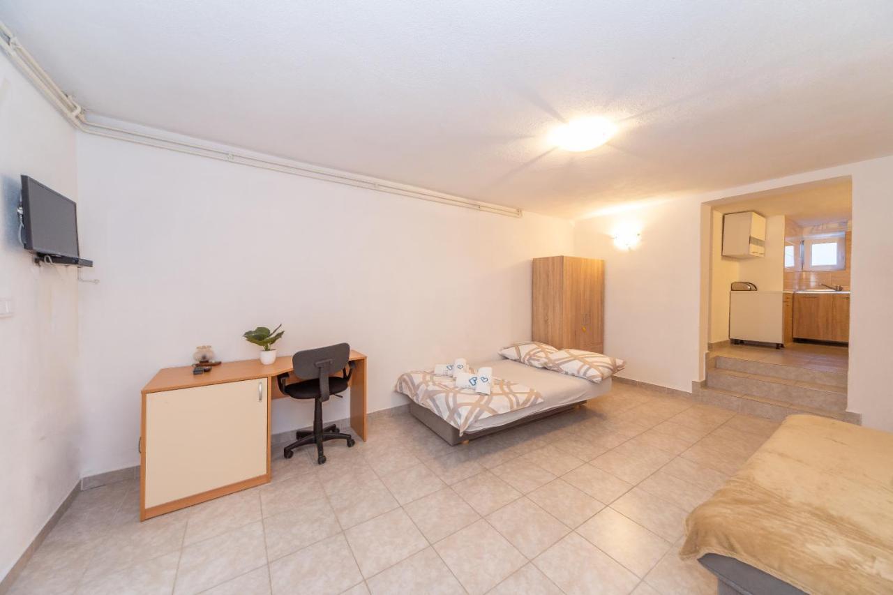 Apartmani Dada Biograd na Moru Kültér fotó