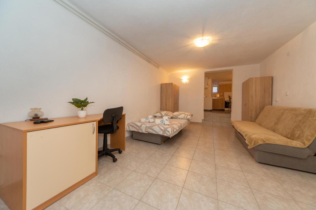 Apartmani Dada Biograd na Moru Kültér fotó